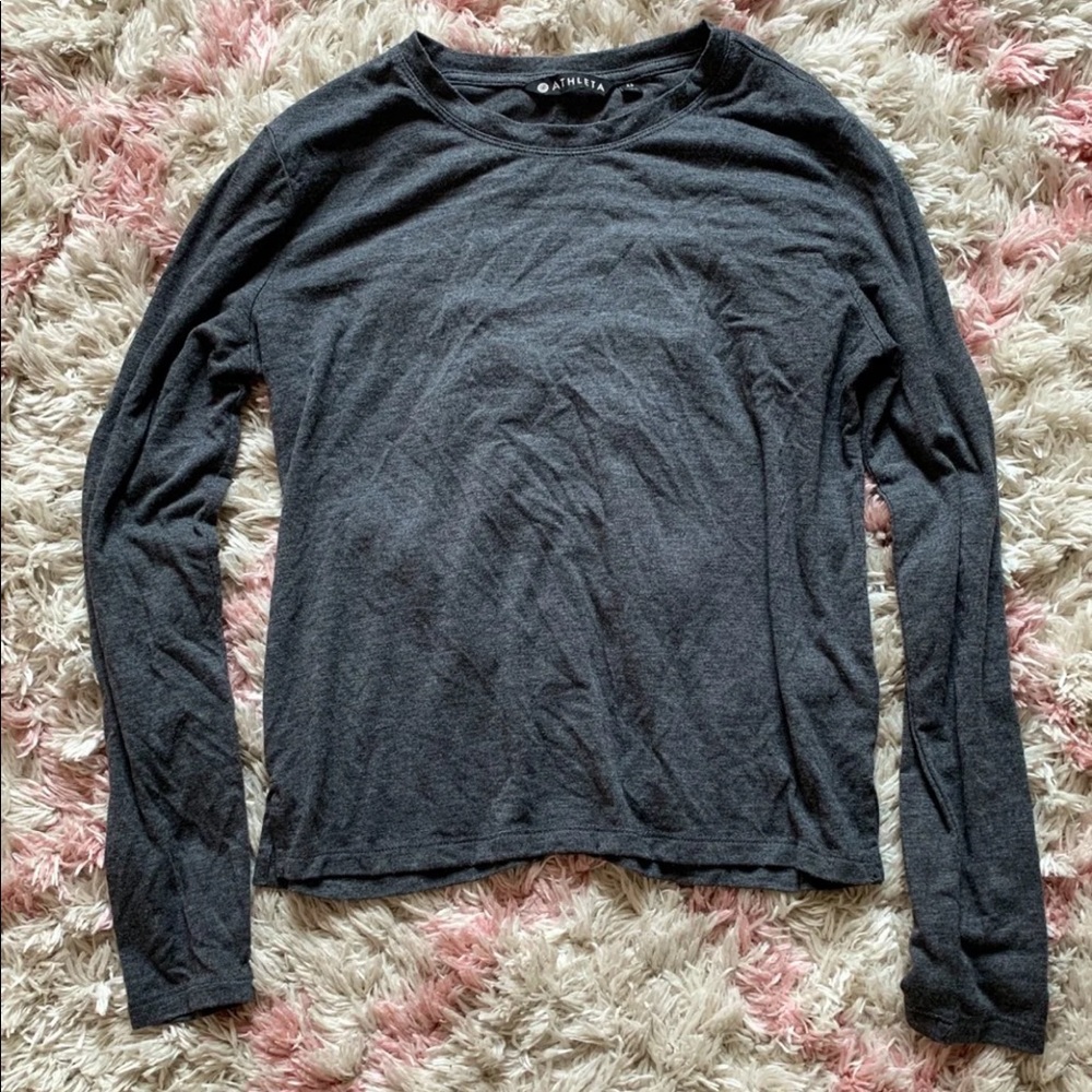 Athleta grey cropped long sleeve XS